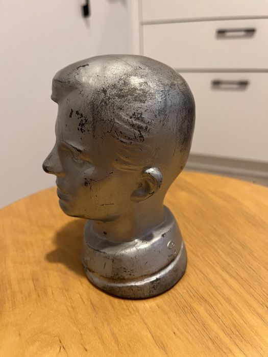 Гагарин бюст металл 1960 годы