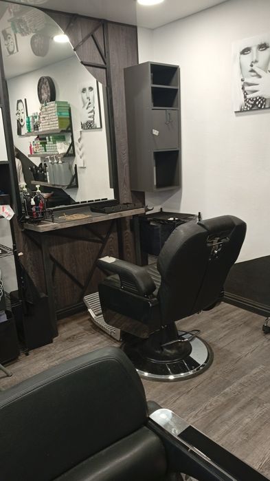 Сдам в аренду кресло для мастера парикмахера