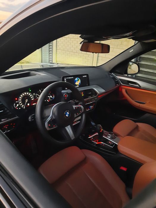 BMW X3 M-PACHET  xDrive 2.0d /Panoramic/Head-up/Harman Kardon/Faruri Adaptive