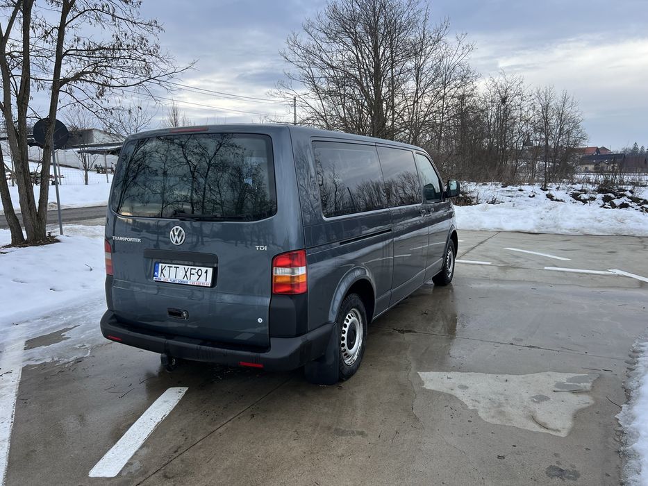 Volkswagen Transporter Lung 9 locuri 1.9 TDI 102cp