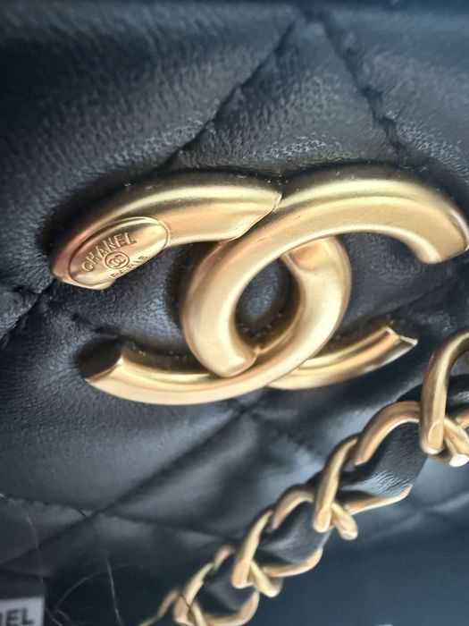 Poseta Chanel noua