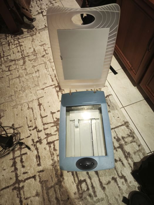 Продавам скенер HP
