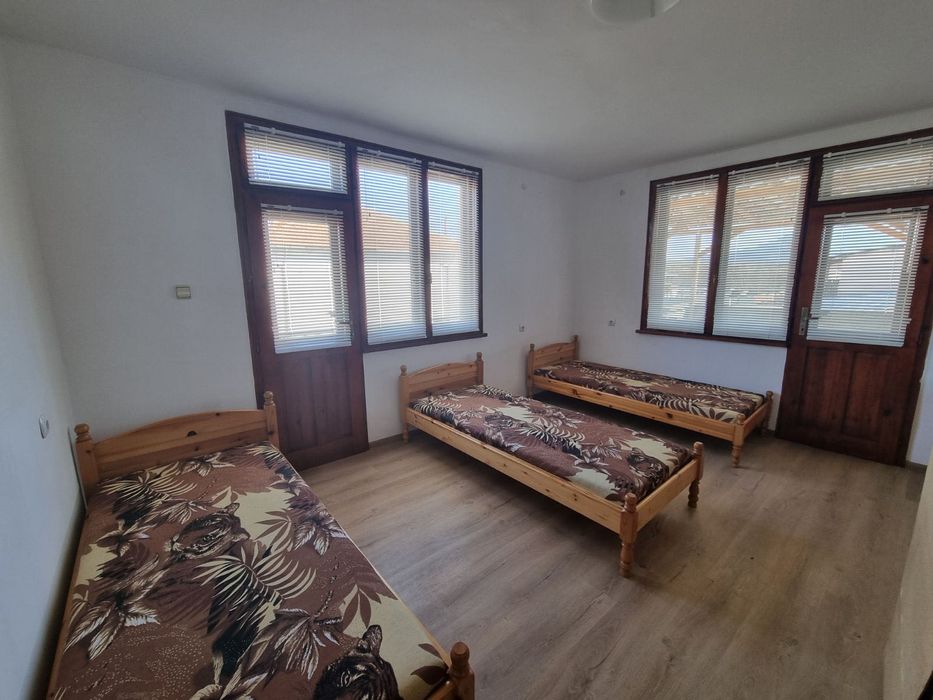 Дава се под наем Къща в Разлог - 77 кв.м за 1195.95 € - Снимка #13