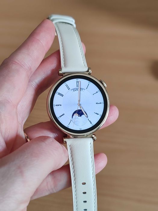 Смарт Часы Huawei GT4 новые