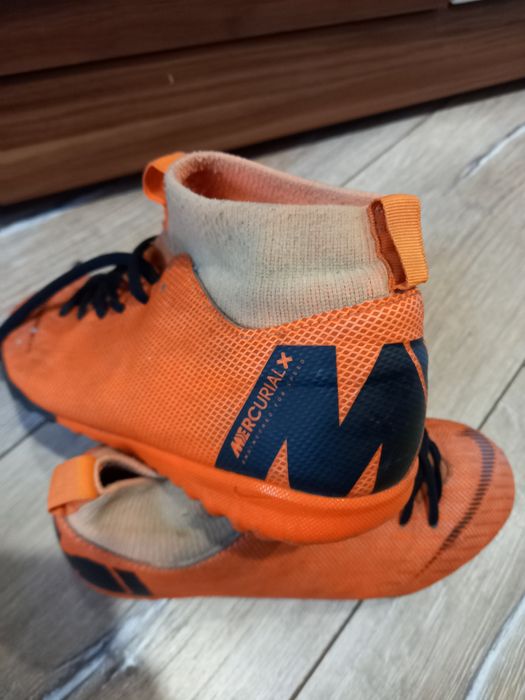 Футболни обувки Найк Меркуриал  стоножки тип чорап 37 номер