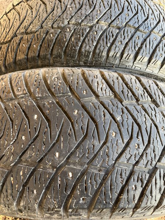 Шины комплек 4штук 245/45/19