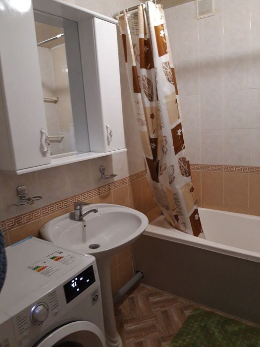 Qizlarga kvartira 3 xonali