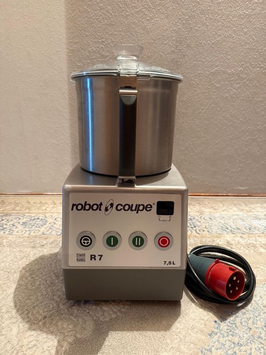 Куттер Robot Coupe R7