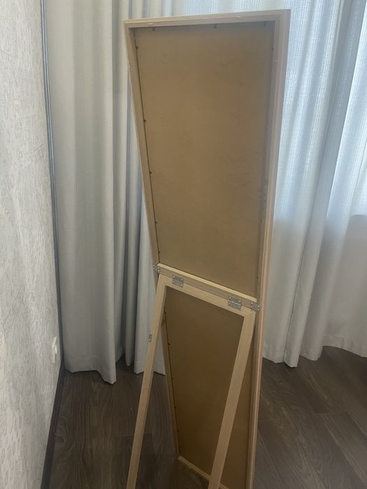Зеркало напольное