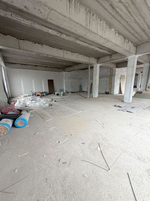 сдаем помещение  400 кв м2 F01