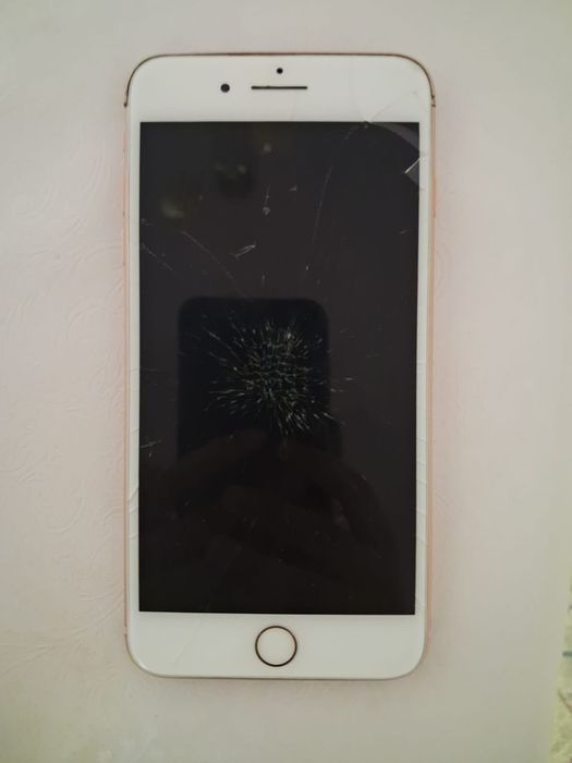 iPhone 8 Plus 64 Гб