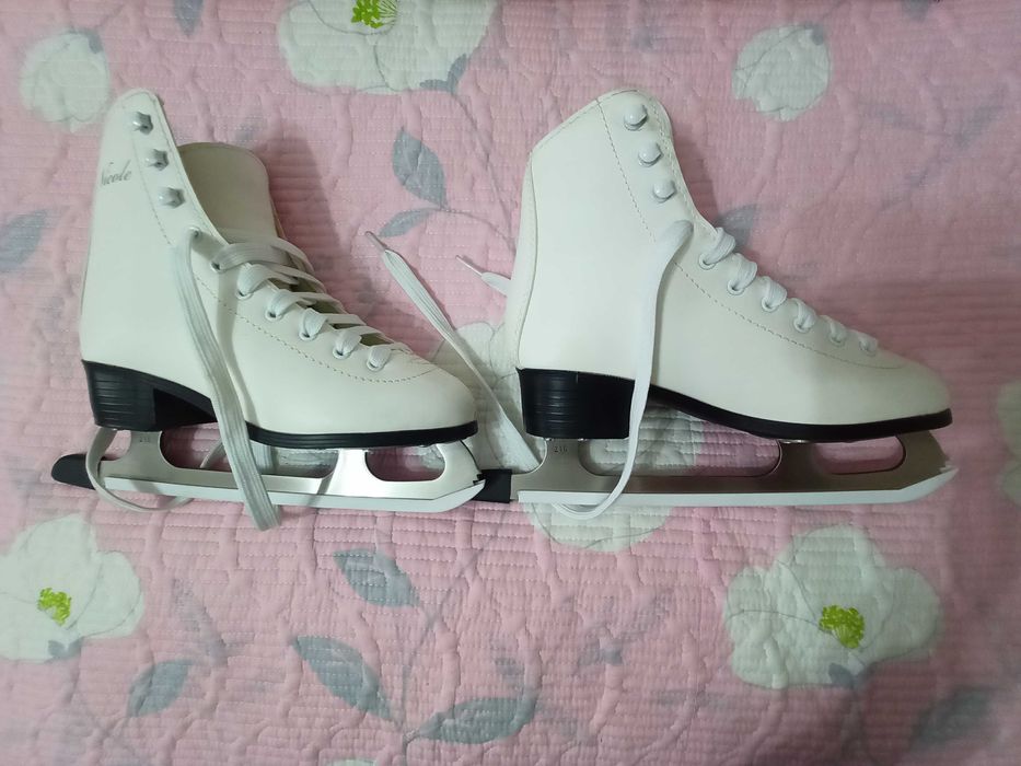 Продам коньки б/у