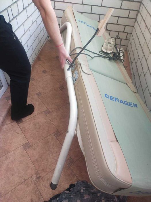 Продам массажную кровать CERAGEM