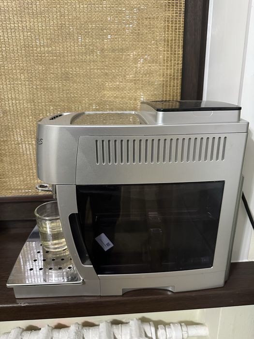 Продам кофемашину делонги delonghi