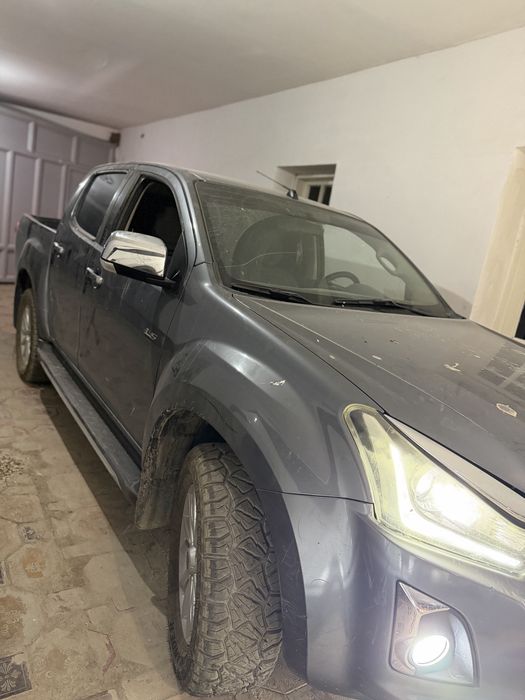 Isuzu Dmax pikab