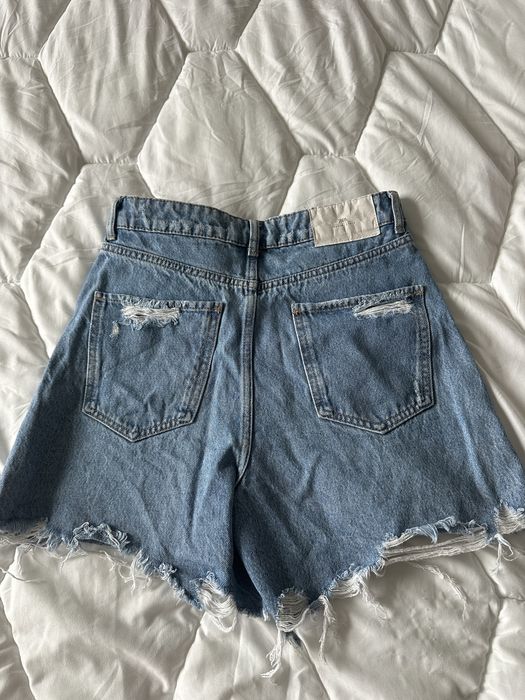 Къси панталонки Zara