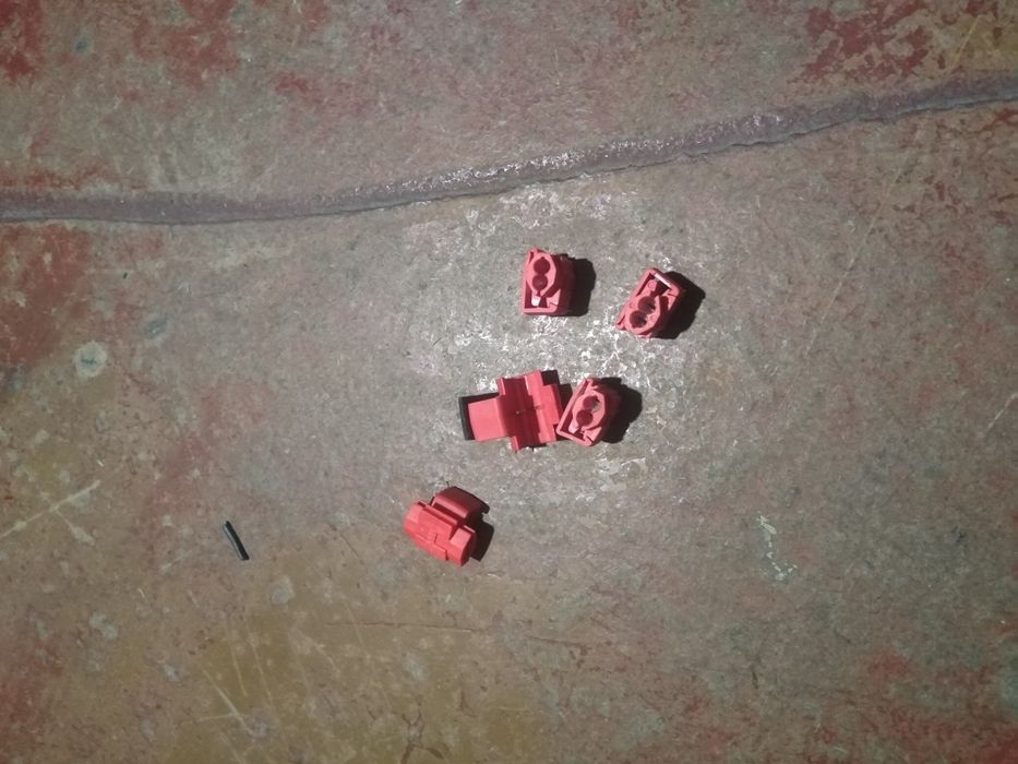 Соединители проводов.