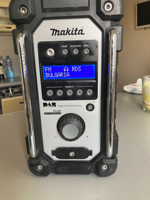 Радио Makita DMR 104