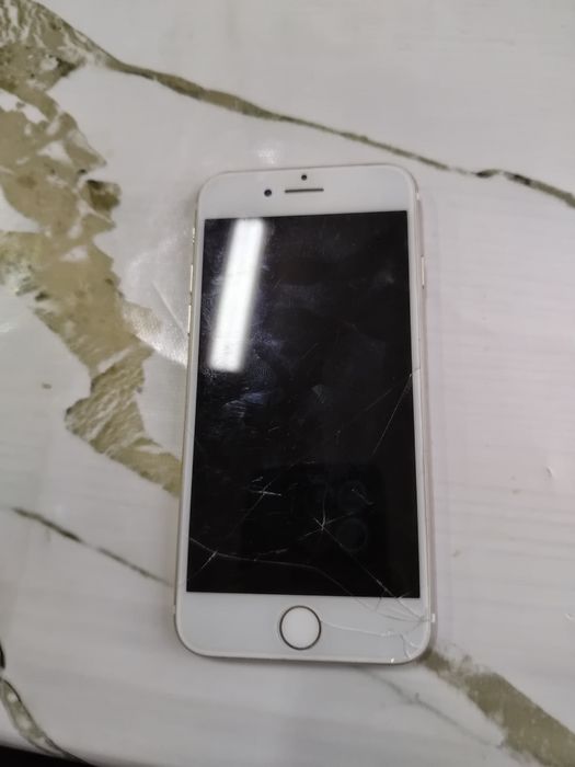 Продам айфон 7 срочно!!!