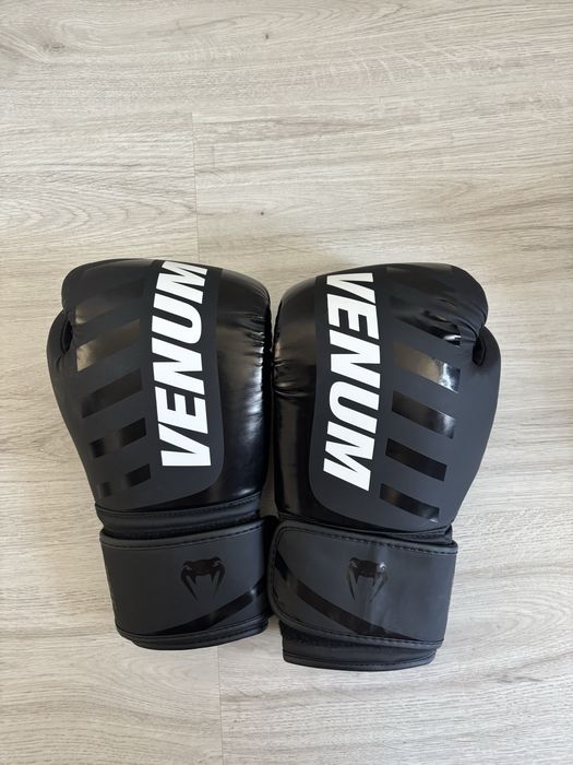 Venum Challenger 3.0