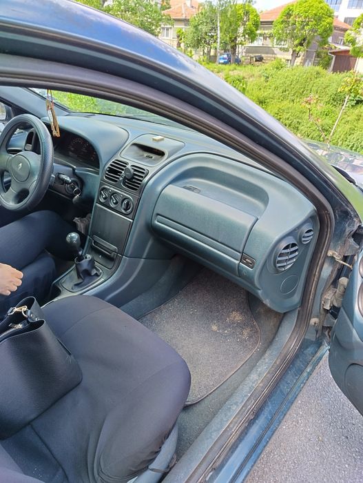 Продавам рено лагуна