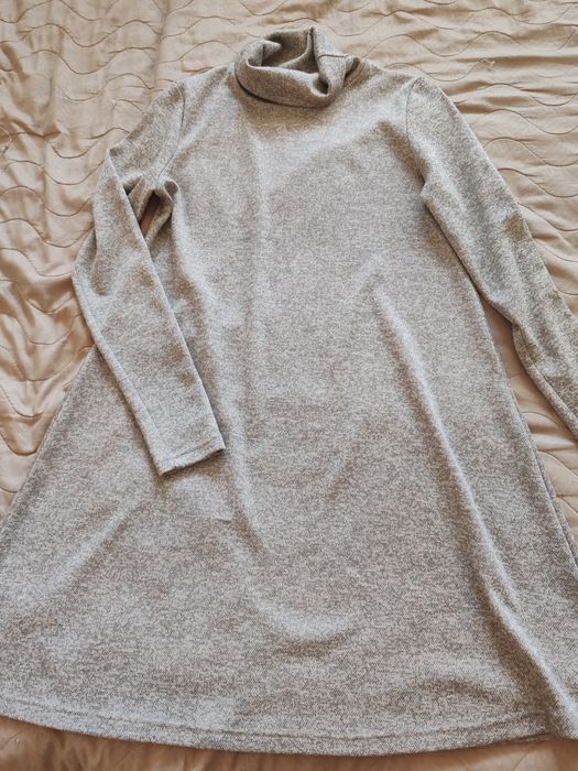 Продам платье женское