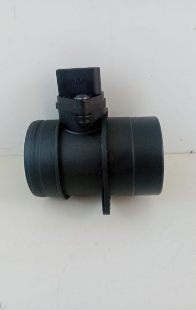 Debitmetru aer  2.0 tdi 0281002461 / 074906461B Volkswagen VW Golf a
