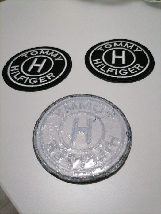 M0NСIЕR и T. HILFlGHER Емблема зашиване или  лепене с ютия
