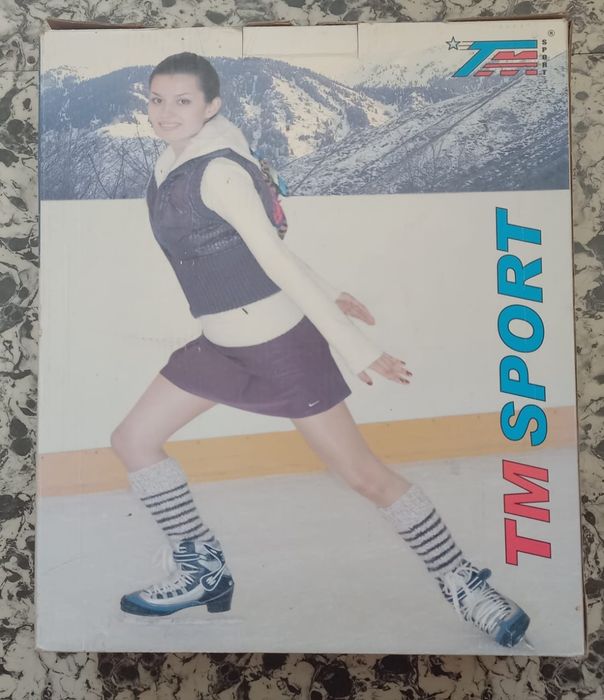 Продам спортивные фигурные коньки