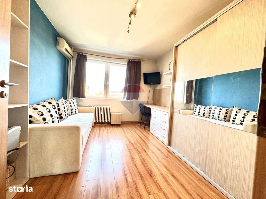 Apartament cu 3 camere de închiriat blocul Cicero