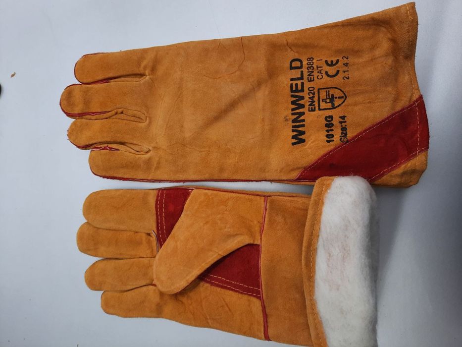 Продам перчатки.