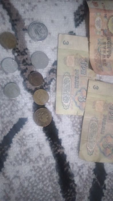 Tangalar va qadimi pul sotiladi