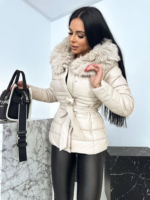 Нов топъл модел кожено дамско яке