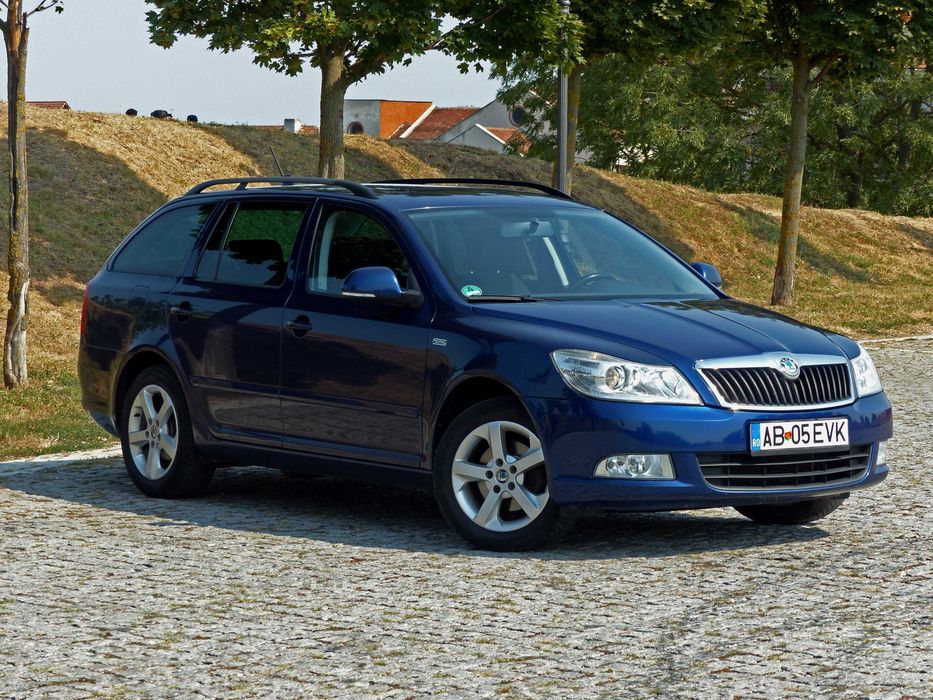 SKODA Octavia 2011 — imagine 2