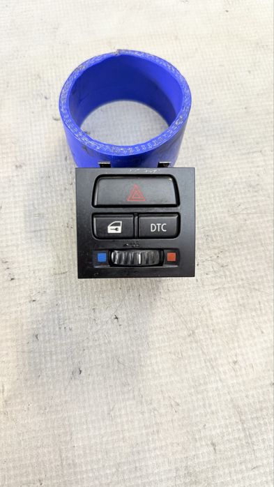 Бутон аварийни светлини за БМВ 3 Серия Е90