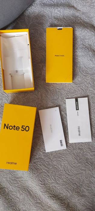 Телефон Реалме нот 50