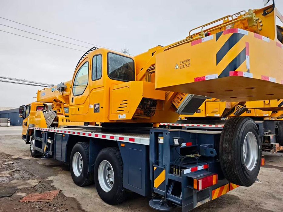 Автокран XCMG 25 тонн YQ25K5D