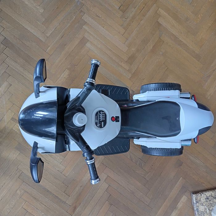 Акумулаторен мотор Moni