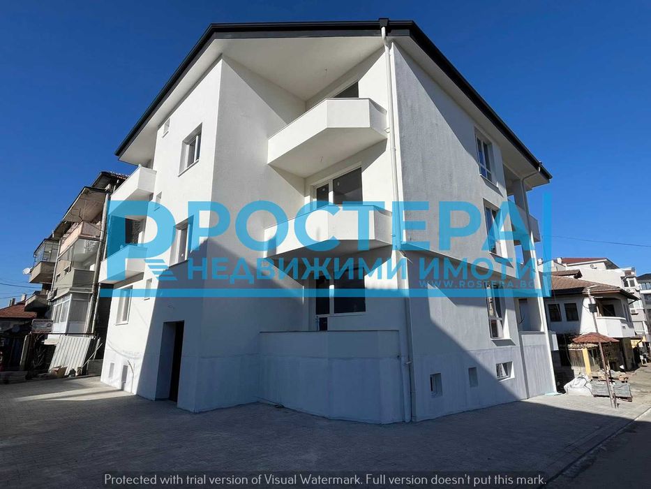 Продава се Тристаен апартамент в Търговище, Вароша - 106 кв.м за 944 €/кв.м - Снимка #2