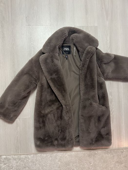 Haina de blană Zara