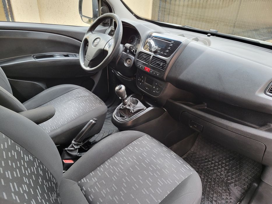 Preț imbatabil ! Opel Combo Maxi - 2018 - 40.000 km !-EURO 6 !
