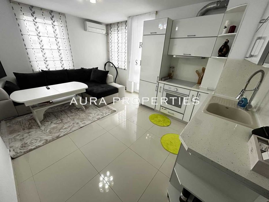 Продава се Двустаен апартамент в Разград, Житница - 40 кв.м за 1951 €/кв.м - Снимка #1