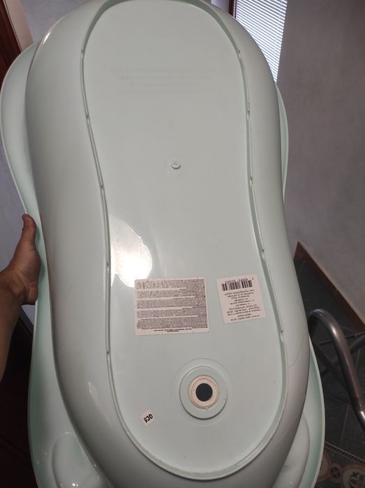 Легенче със стойка за къпане на бебе