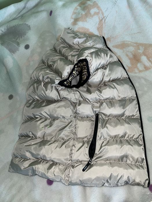 Бял елек отлично състояние обличан е само веднъж