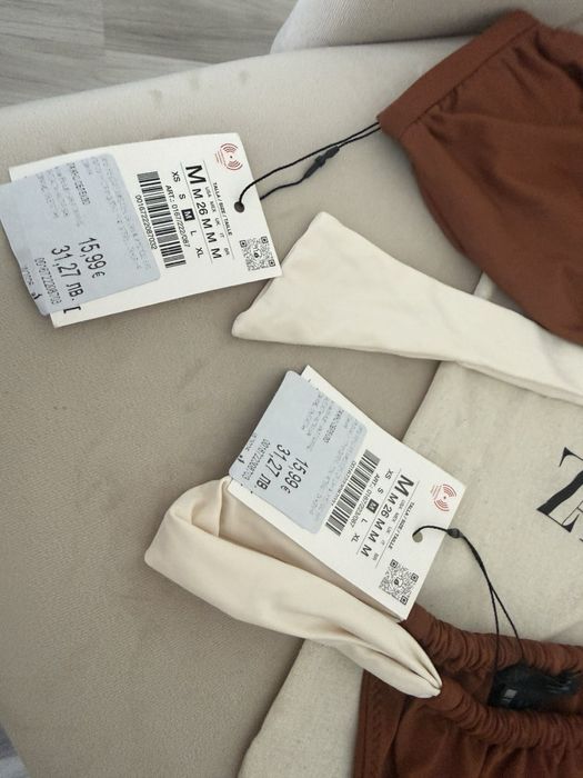 Банкси от две части ZARA