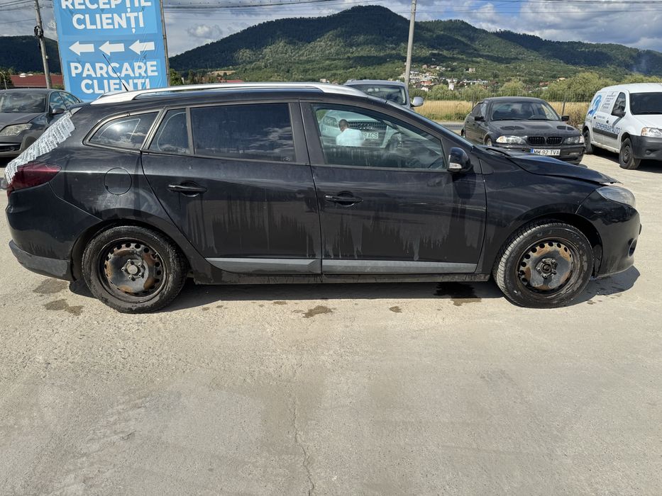 Dezmembrez Renault Megane 3 Combi 1.5 dCi 110CP Euro 5 Manual 6 trepte