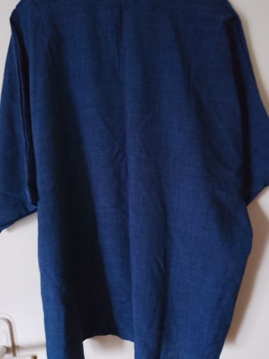 Тъмносиня блузка