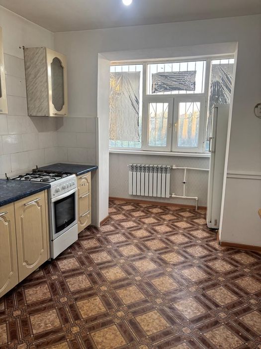 Продам 2 комн. квартиру в 8 мкр