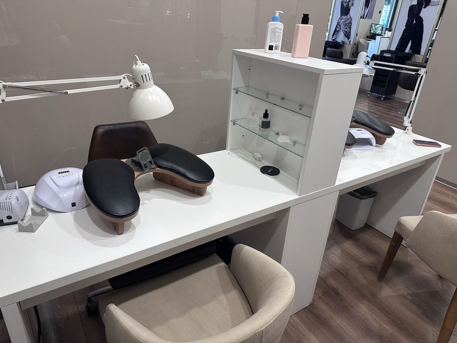 Маникюрный стол для двух мастеров