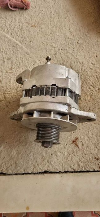 Продаётся запчасти эксковатора